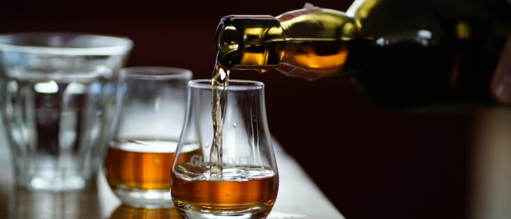 Herkenrode kruidenelixir doet beroep op de kennis van de Fryns Distillery